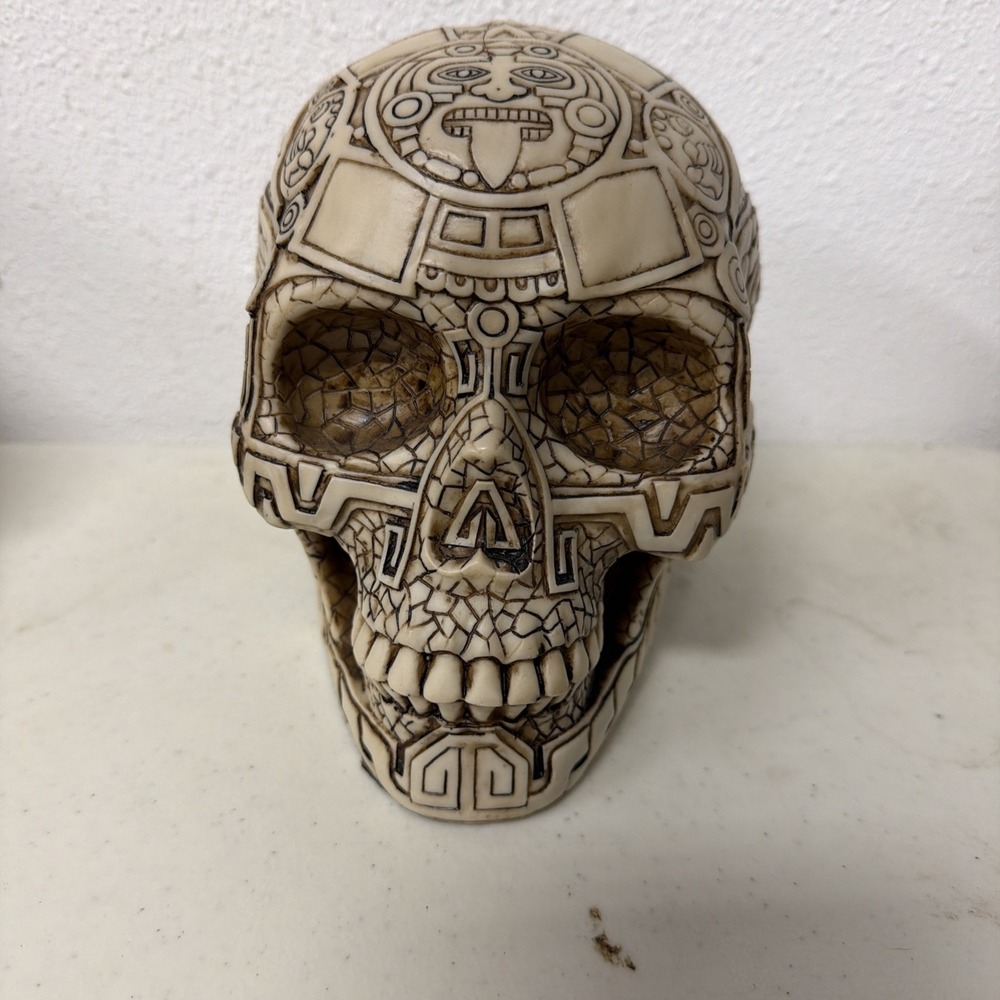 AZTEC SKULL